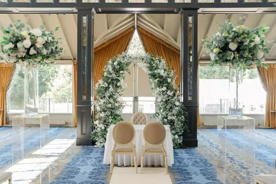 White Floral Ball Centrepieces